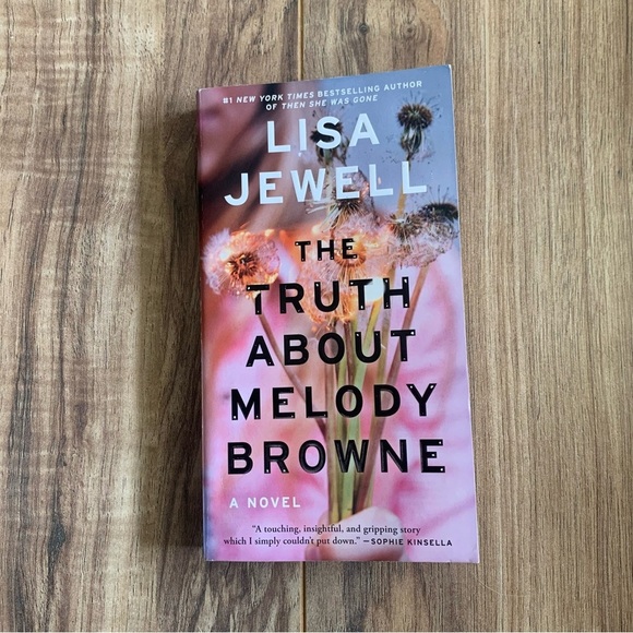 The Truth About Melody Browne by Lisa Jewell - Picture 1 of 2